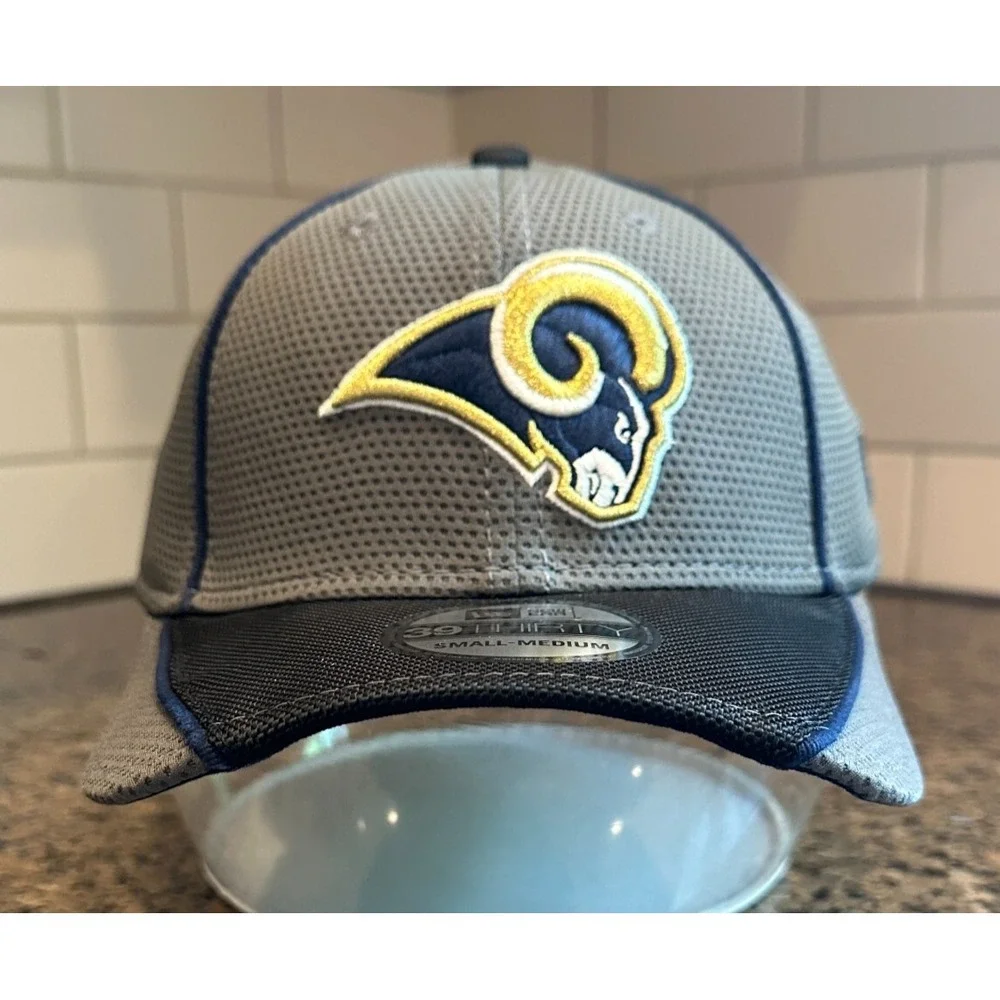 St. Louis‎ Rams NFL New Era 39THIRTY Cap Hat  Flex Fit Small Medium Gray